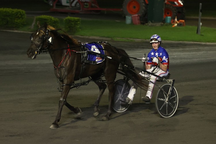 PsU7gxbI.jpeg PsU7gxbI.jpeg