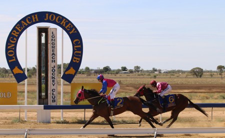 Longreach-Jockey-Club-09-RQ.jpg