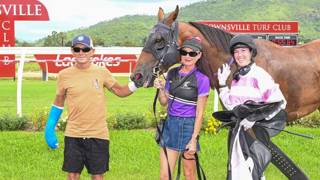 Belynda Kliese's colorful maiden win