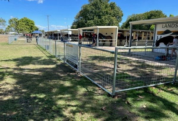 Bowen Turf Club - Tie-Up Stalls and Fencing